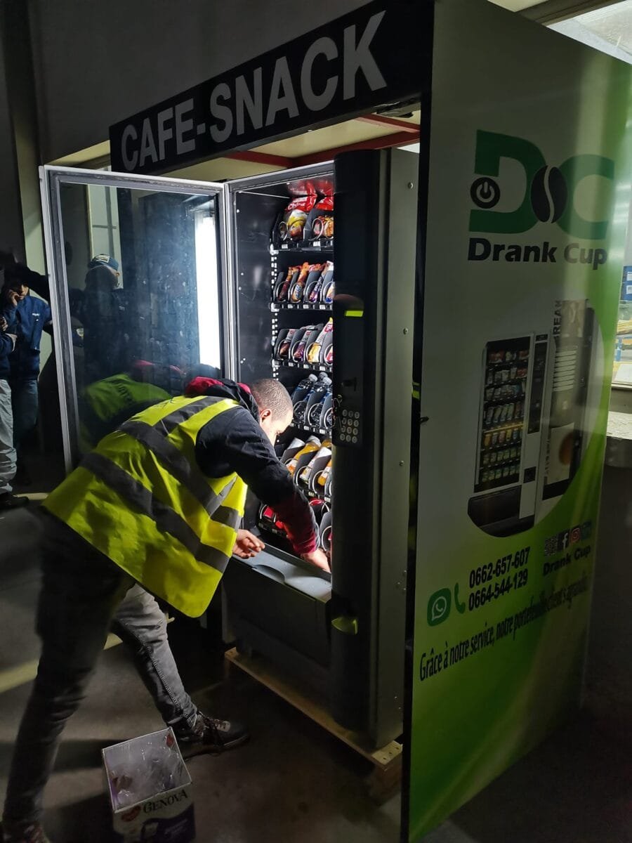 Distributeur automatique café